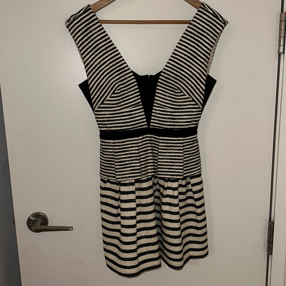 Bcbg maxazaria striped white and navy mini dress